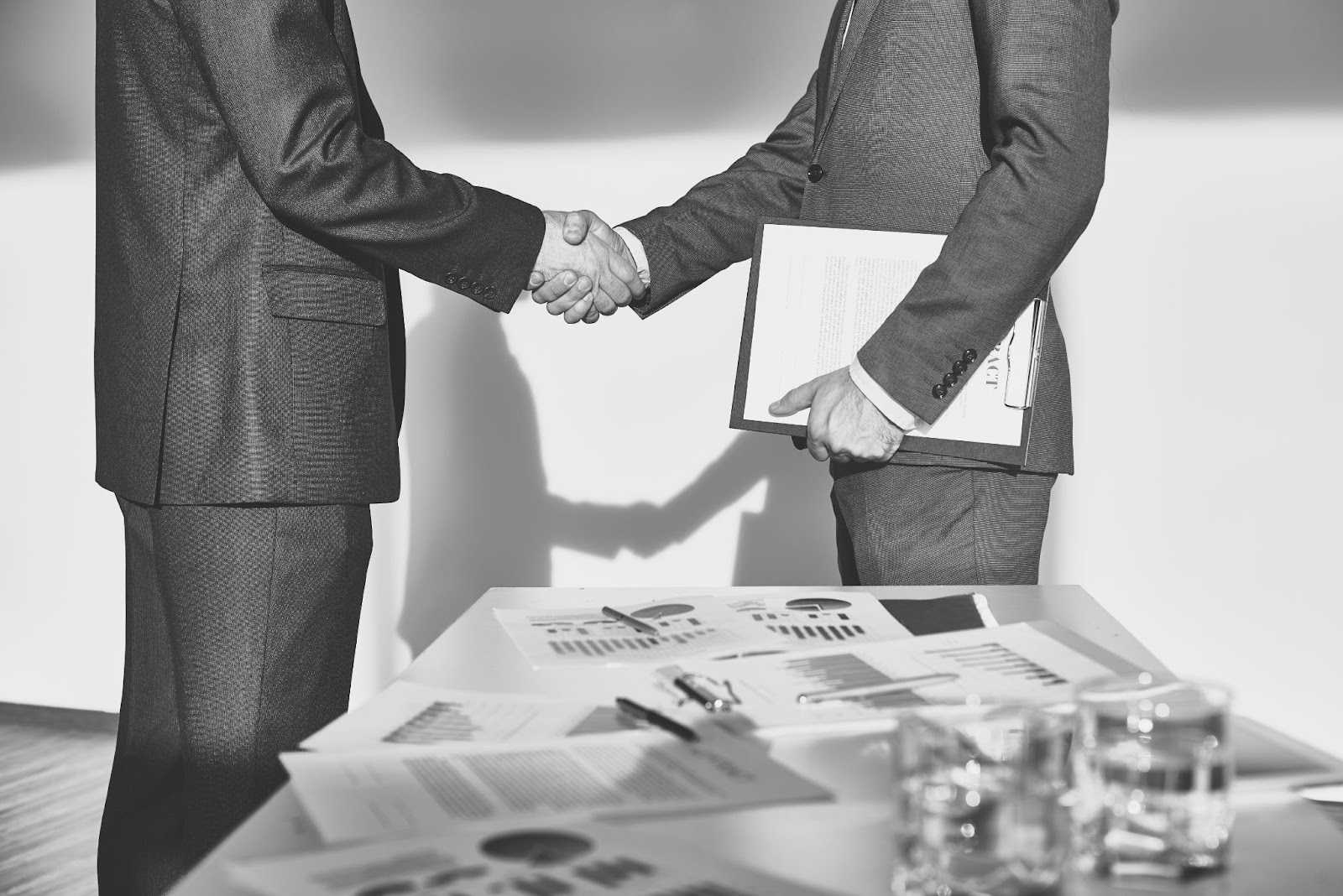 دليل شامل عن صفقة رأس الحكمة بين مصر والإمارات